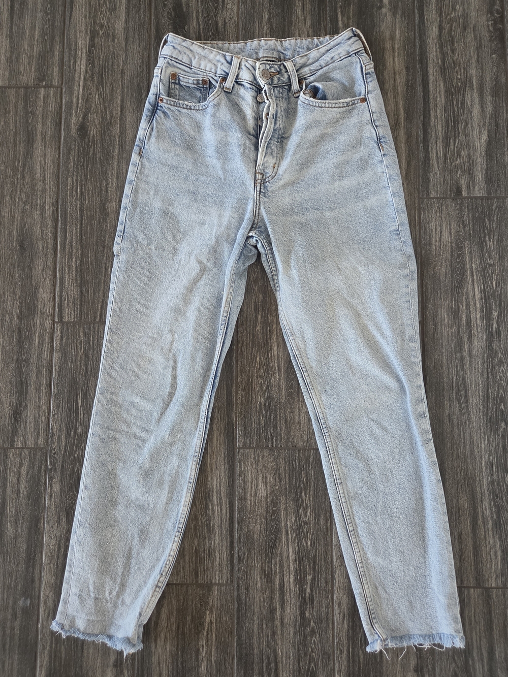 H&M Divided Size 4 Light Wash Jeans Button Fly Raw Hem 90s Style
